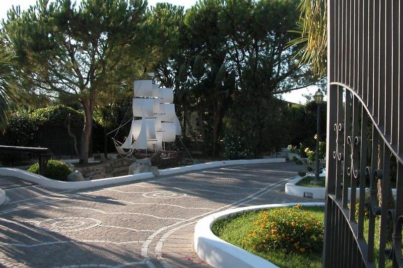Hotel Tirreno Parghelia Exterior foto